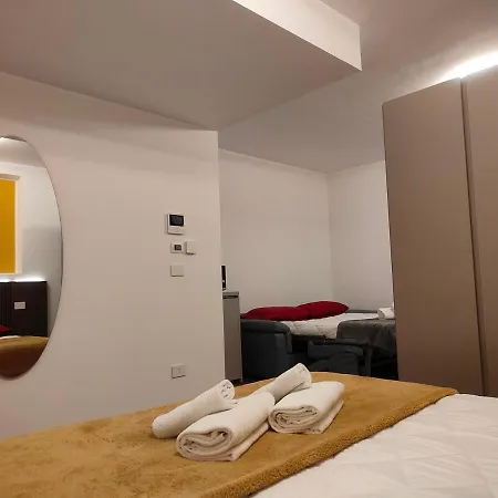 בית נופש Cconforthotels Maison 104 3*