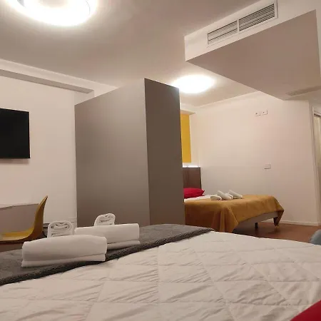 Cconforthotels Maison 104 בית נופש 3*